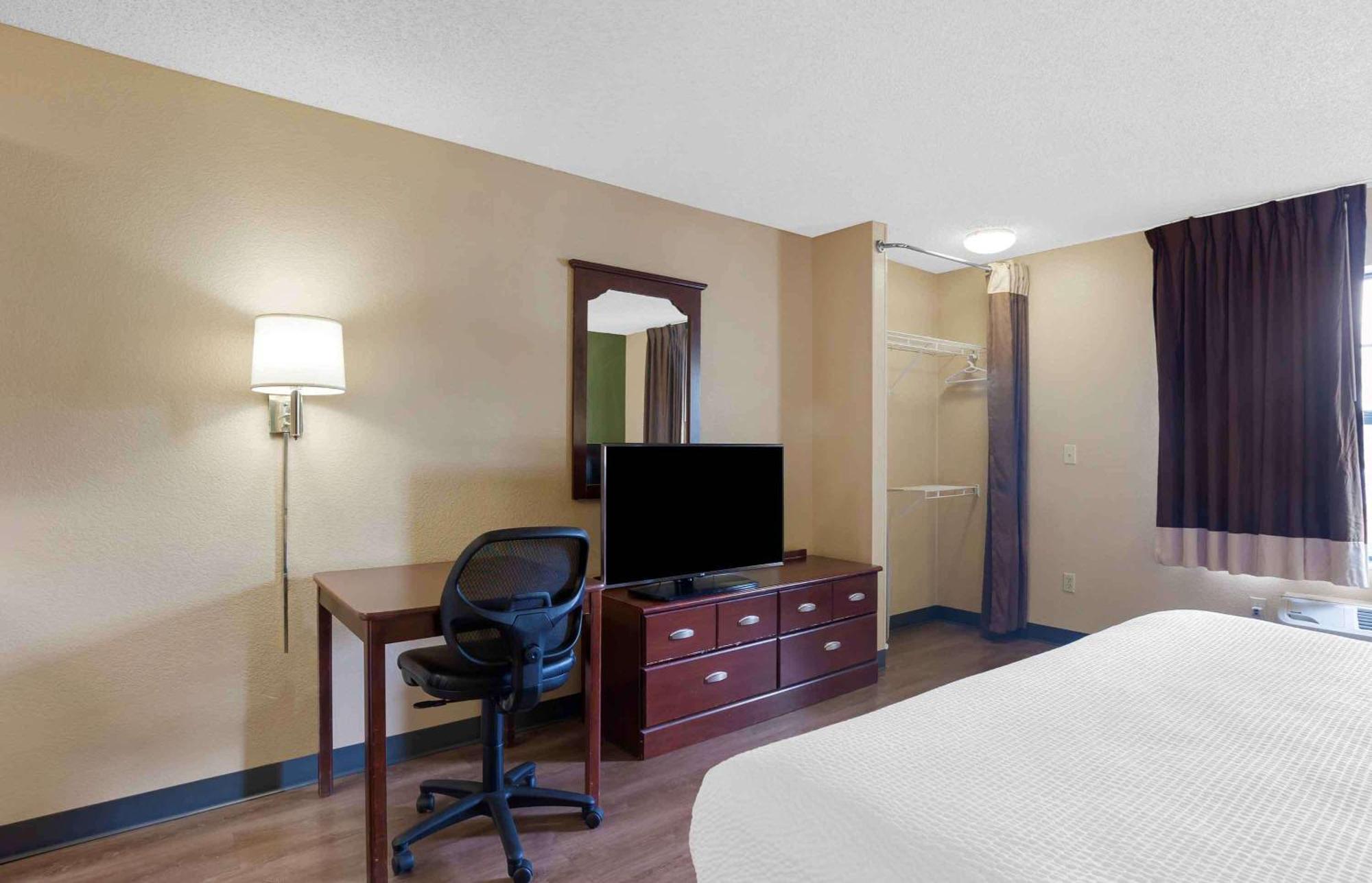 Extended Stay America Suites - Orlando - Southpark - Commodity Circle Oak Ridge ภายนอก รูปภาพ