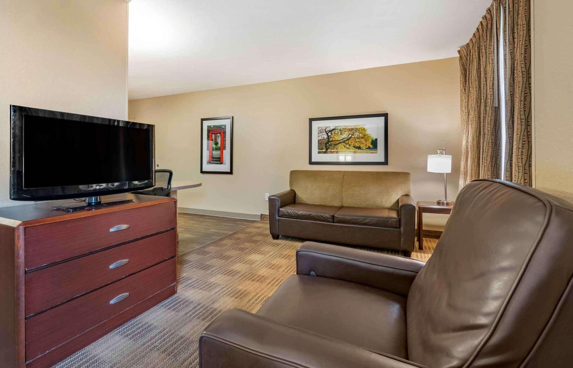 Extended Stay America Suites - Orlando - Southpark - Commodity Circle Oak Ridge ภายนอก รูปภาพ