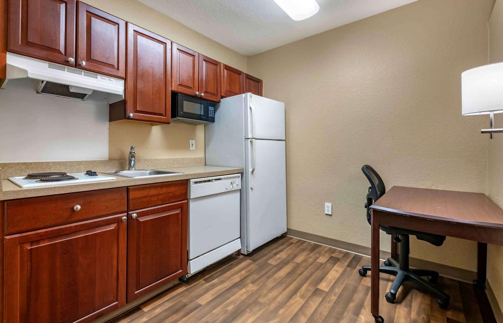 Extended Stay America Suites - Orlando - Southpark - Commodity Circle Oak Ridge ภายนอก รูปภาพ