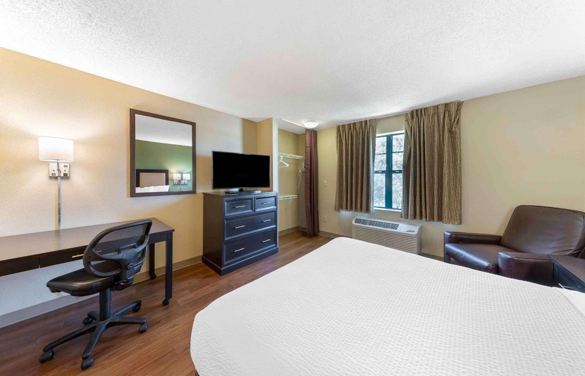 Extended Stay America Suites - Orlando - Southpark - Commodity Circle Oak Ridge ภายนอก รูปภาพ